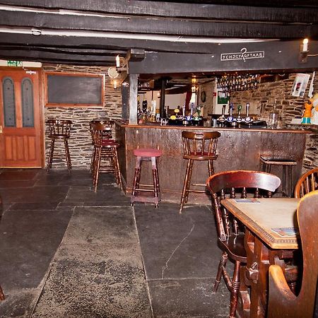 Menheniot The White Hart Hotel מראה חיצוני תמונה
