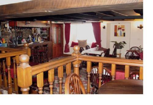 Menheniot The White Hart Hotel מראה חיצוני תמונה