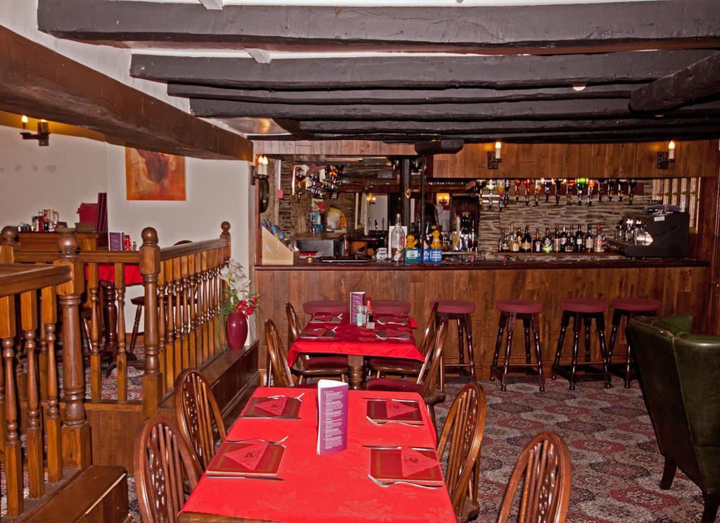 Menheniot The White Hart Hotel מראה חיצוני תמונה