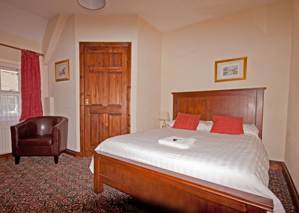 Menheniot The White Hart Hotel חדר תמונה