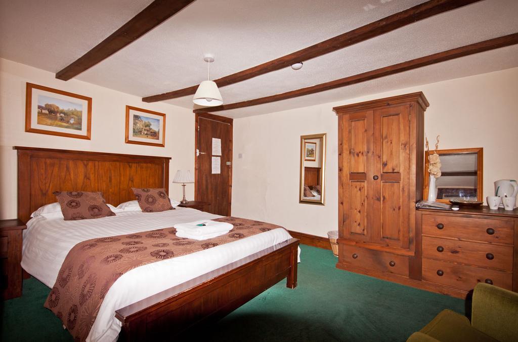 Menheniot The White Hart Hotel חדר תמונה